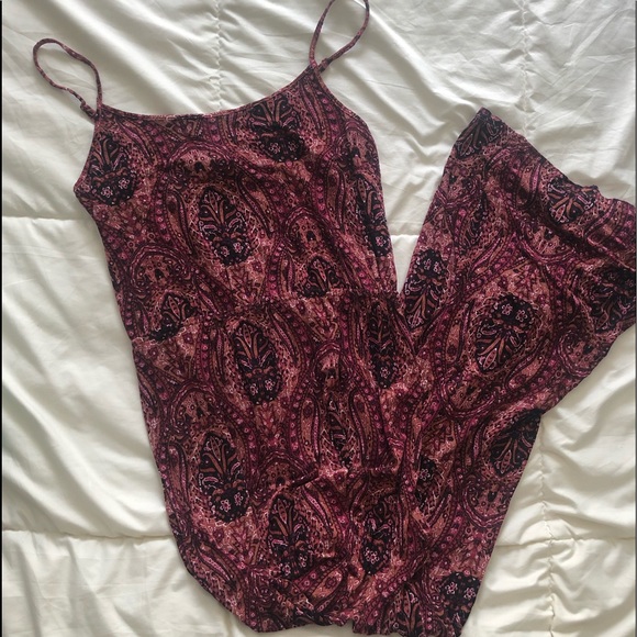 American Eagle Outfitters Dresses & Skirts - AEO Red Paisley Maxi Dress